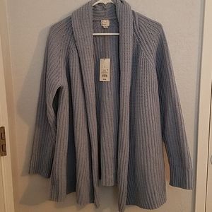 Beautiful extra soft and cozy brand new sweater